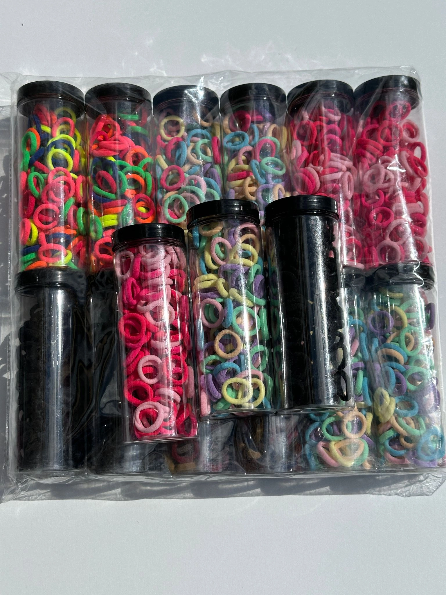 Tüpte 100’lü Mini Lastik Toka ✨ 12’li Paket