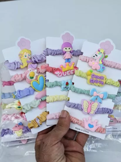 Değişik Figürlü  5’li Lastik Toka Kartı ✨ 12’li Paket