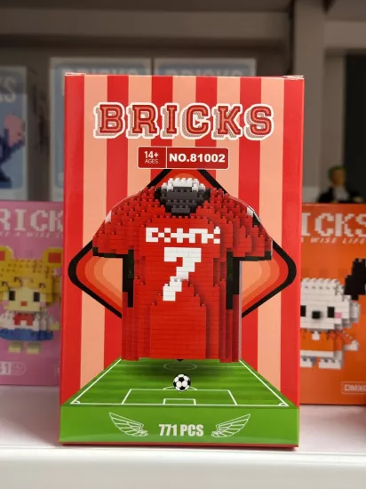 Büyük Boy Yüksek Parçalı Forma Lego 