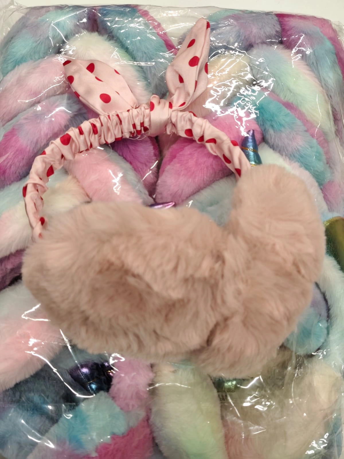 Fiyonk Detaylı Peluş Kulaklık