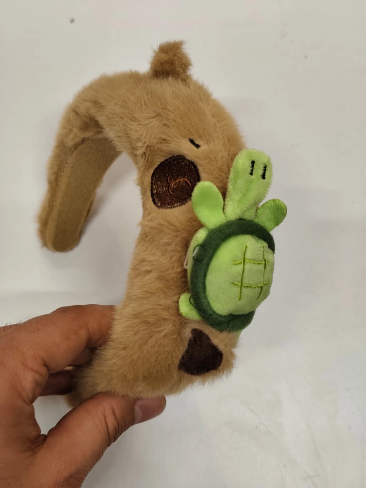 Capibara Yeşil Sülfat Peluş Taç