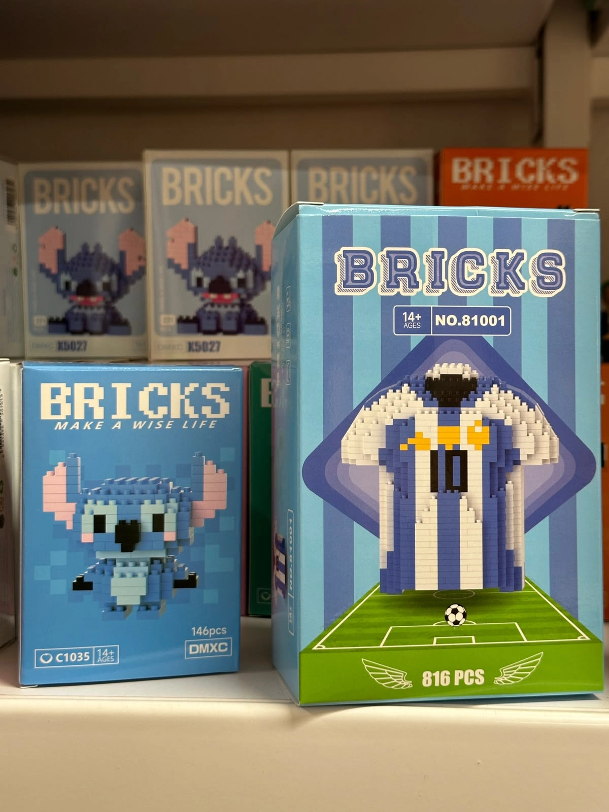 Büyük Boy Yüksek Parçalı Forma Lego 
