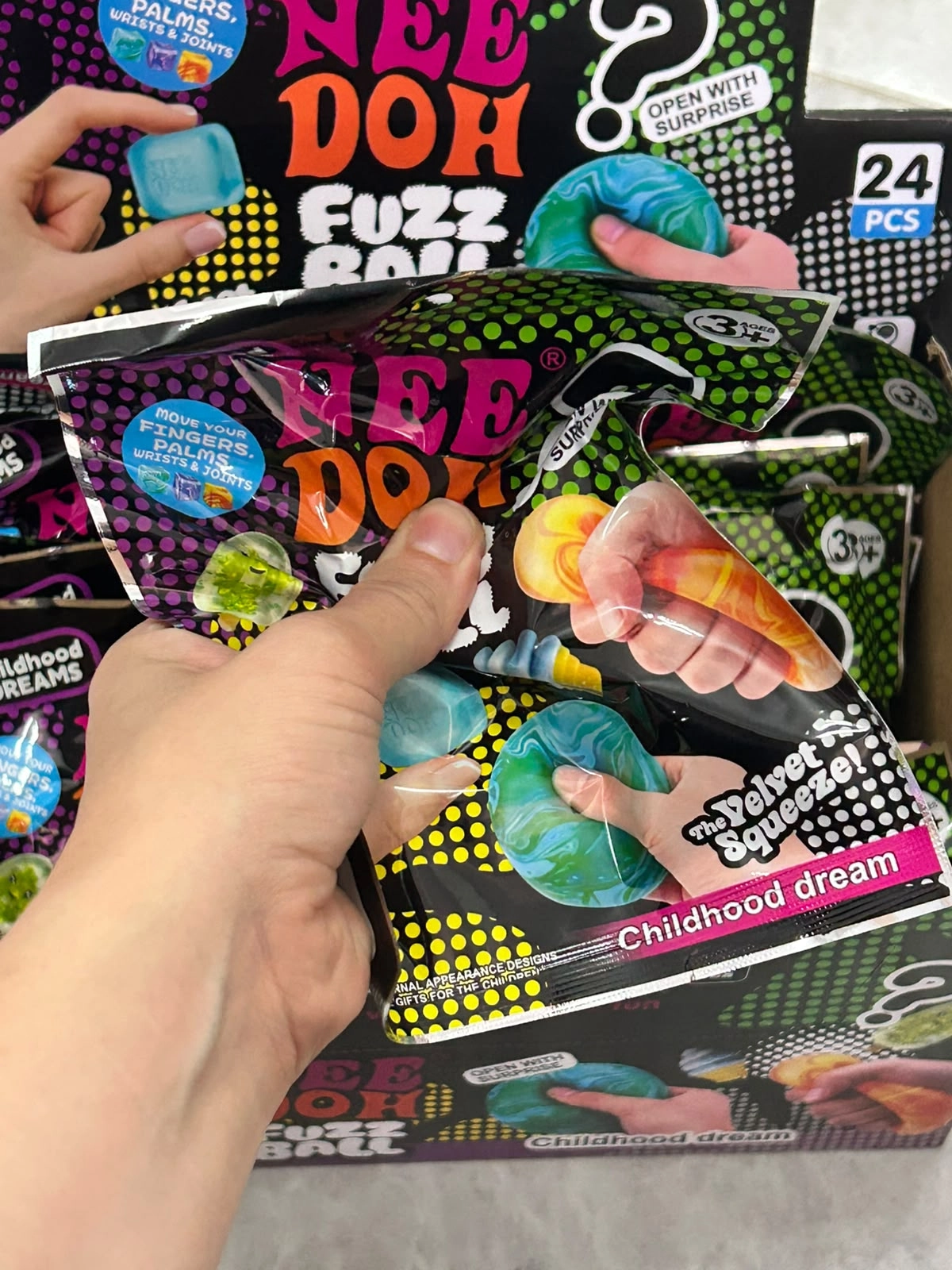 Nee Doh Fuzz Ball Sürpriz Paket – Sıkılabilir Oyuncak Blind  Box 